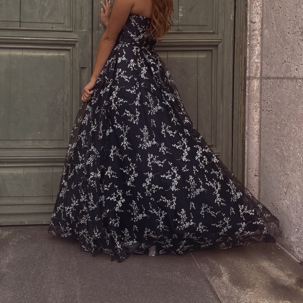 strapless glitter mesh ball gown with corset - Picture 4 of 6